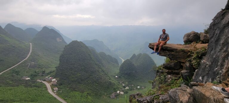 Davis on a point in Vietnam