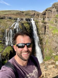 waterfalls behind dabl